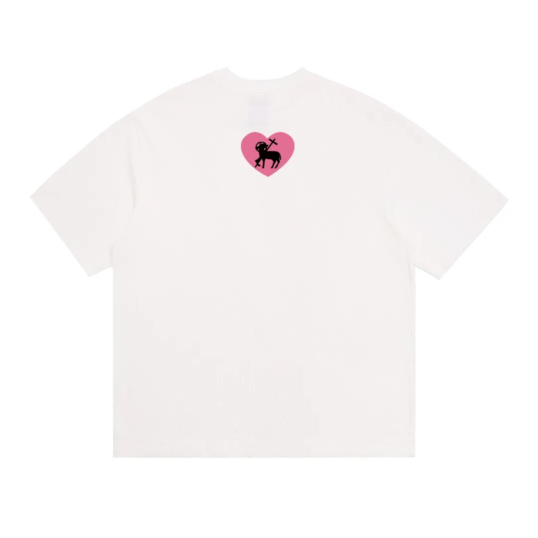 saint michael barbie pink love pattern vintage loose vintage short-sleeved T-shirt with digital white ink direct printing, the fabric is breathable and the pattern is three-dimensional and clear. Fabric: Double yarn 240g Style number: S998 Size: S-M-L-XL Color: White Price: P110